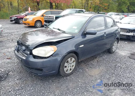 2010 Hyundai Accent Gs z USA, uszkodzony, nr VIN KMHCM3AC1AU149986